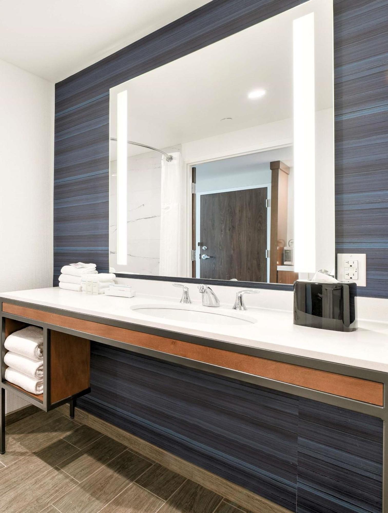 Hilton Garden Inn Fremont Milpitas Esterno foto